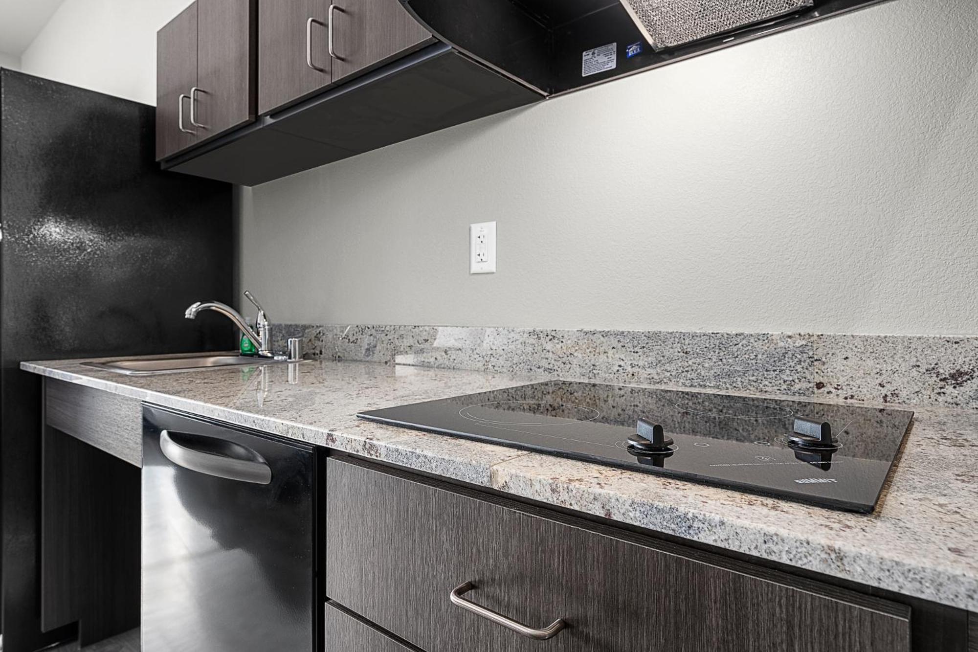 Hotel Riverstone By Cobblestone - 3*