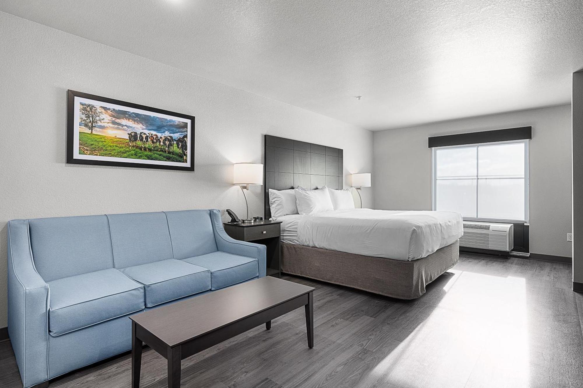 Riverstone By Cobblestone - Hotel Chippewa Falls