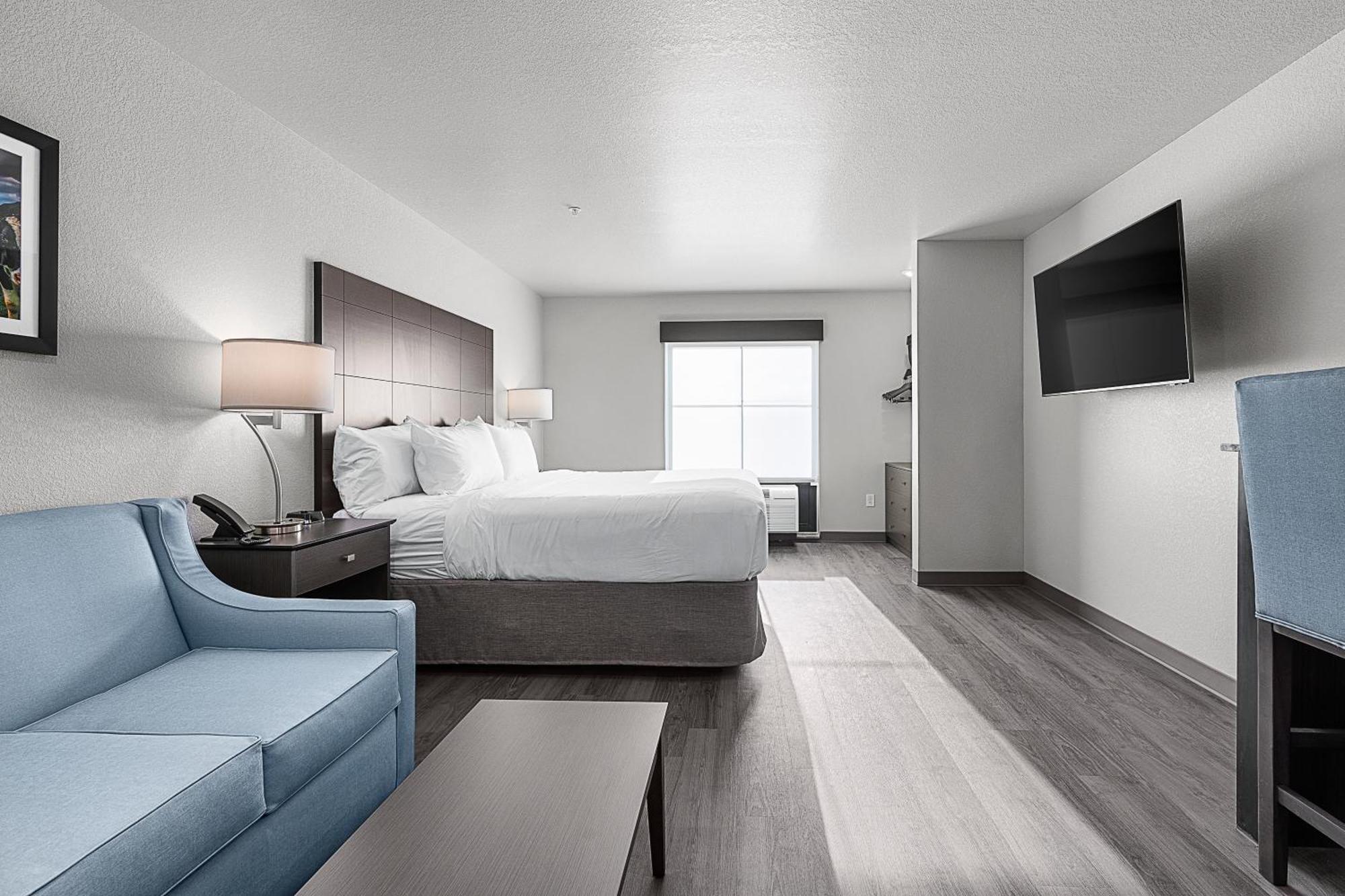 Riverstone By Cobblestone - Hotel