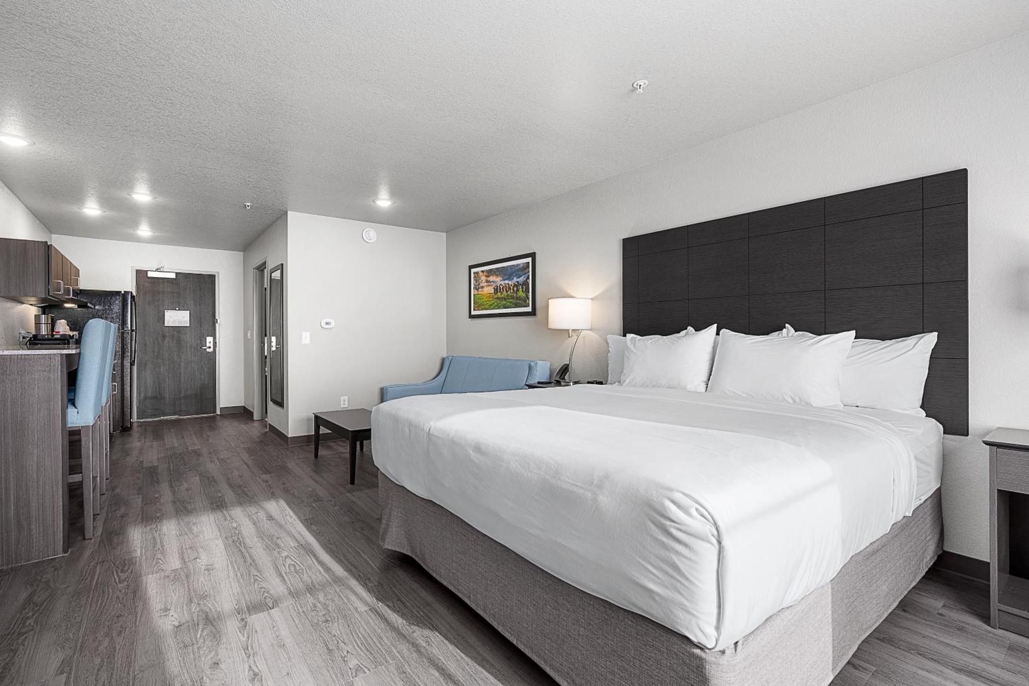 Hotel Riverstone By Cobblestone - 3*